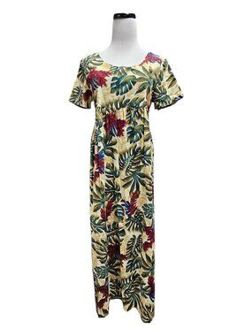 Hilo Hattie 883 short sleeved tropical Hawaiian muumuu / ginger tea dress . S